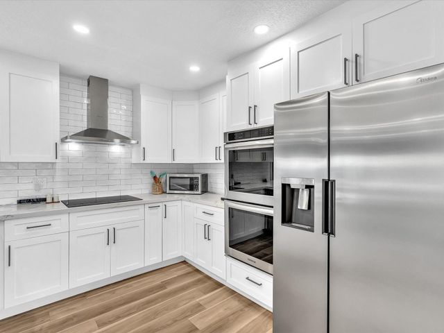 2105 NE 62nd Street, Fort Lauderdale, FL 33308