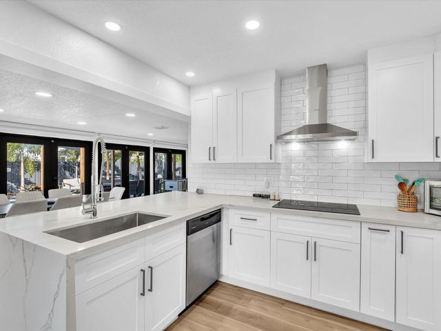 2105 NE 62nd Street, Fort Lauderdale, FL 33308