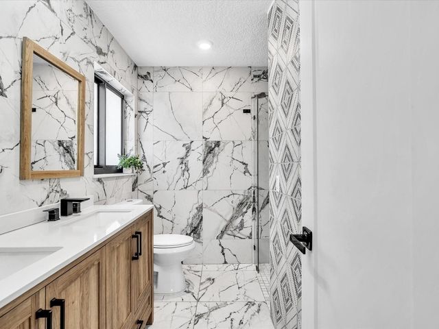 2105 NE 62nd Street, Fort Lauderdale, FL 33308