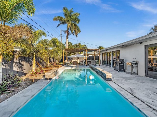 2105 NE 62nd Street, Fort Lauderdale, FL 33308