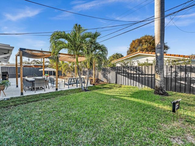 2105 NE 62nd Street, Fort Lauderdale, FL 33308