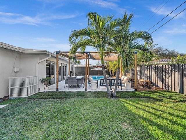 2105 NE 62nd Street, Fort Lauderdale, FL 33308