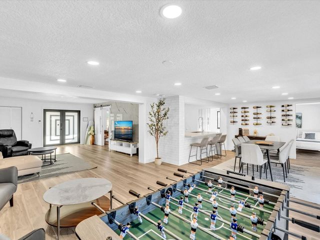 2105 NE 62nd Street, Fort Lauderdale, FL 33308