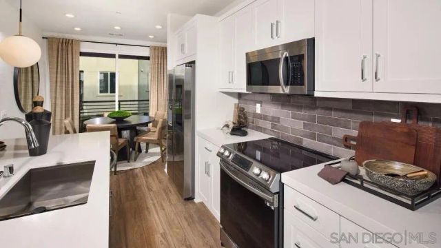 881 Obediah Loop 3, Chula Vista, CA 91911