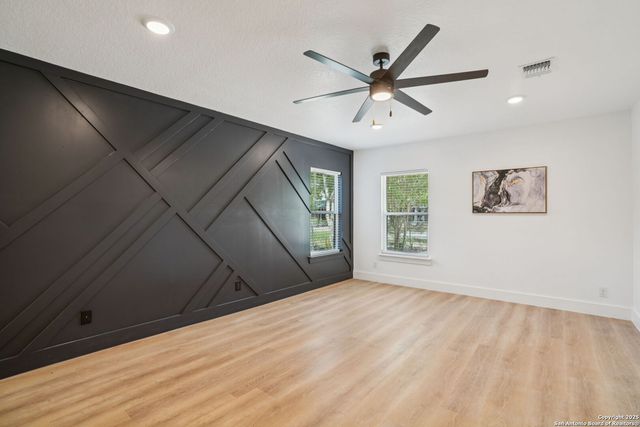 6322 Dove Hill, San Antonio, TX 78238