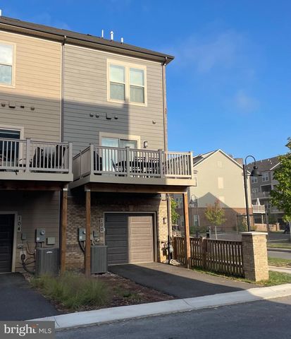 100 STOWE DR, Gaithersburg, MD 20878