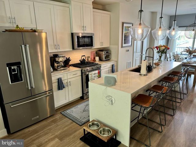 100 STOWE DR, Gaithersburg, MD 20878
