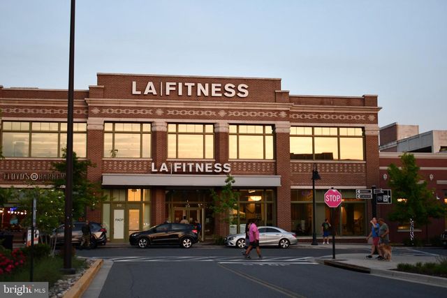 100 STOWE DR, Gaithersburg, MD 20878