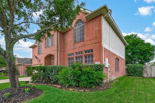 19119 Poplar Trails Lane, Tomball, TX 77375