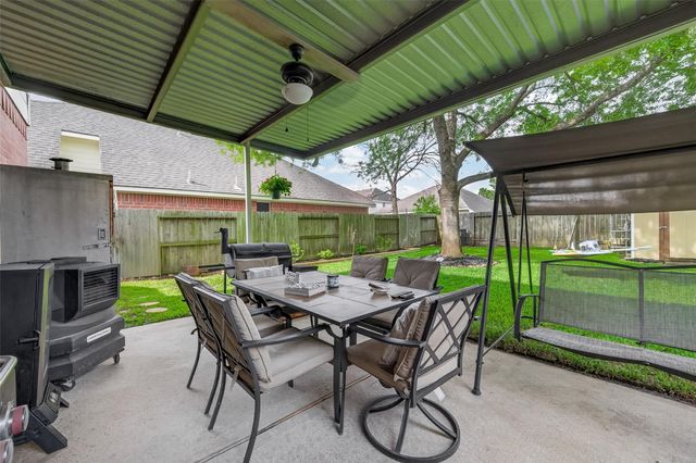 19119 Poplar Trails Lane, Tomball, TX 77375