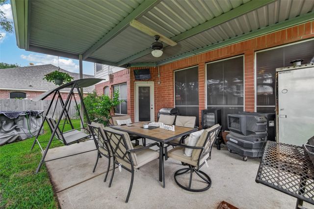 19119 Poplar Trails Lane, Tomball, TX 77375