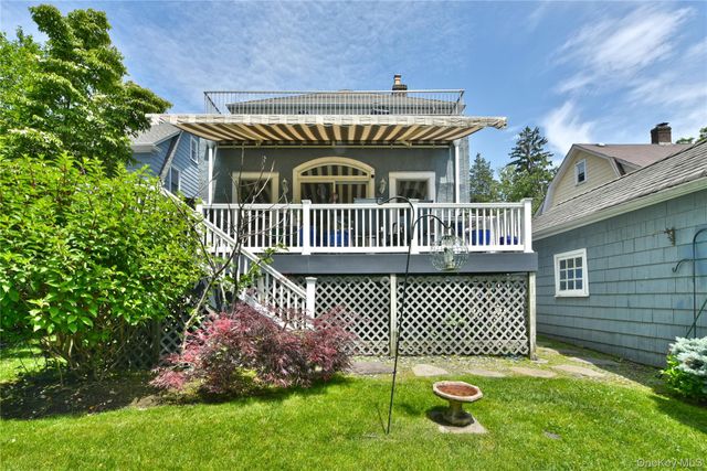328 38th Road, Douglaston, NY 11363