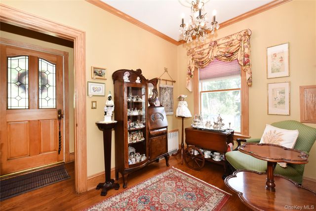 328 38th Road, Douglaston, NY 11363