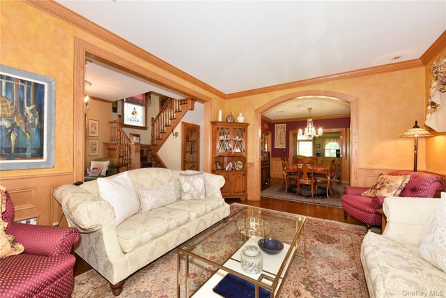 328 38th Road, Douglaston, NY 11363