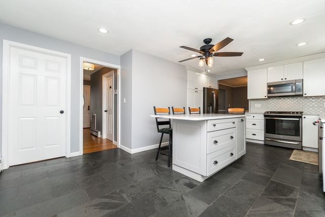 63 Bow St, Saugus, MA 01906