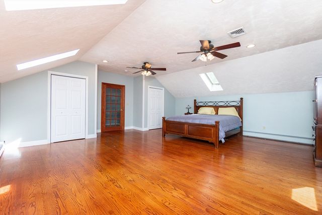 63 Bow St, Saugus, MA 01906