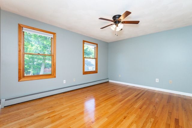 63 Bow St, Saugus, MA 01906