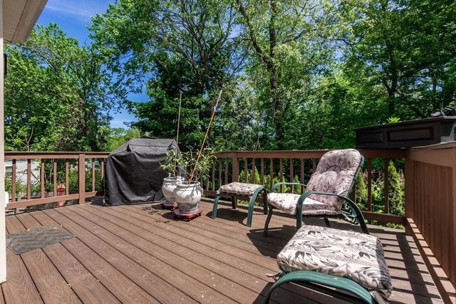 63 Bow St, Saugus, MA 01906