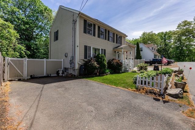 63 Bow St, Saugus, MA 01906