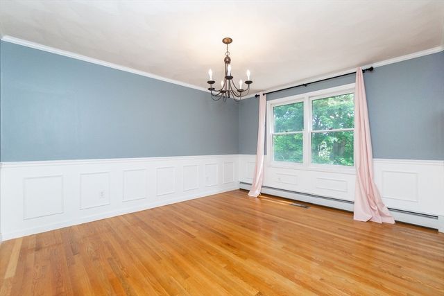 63 Bow St, Saugus, MA 01906