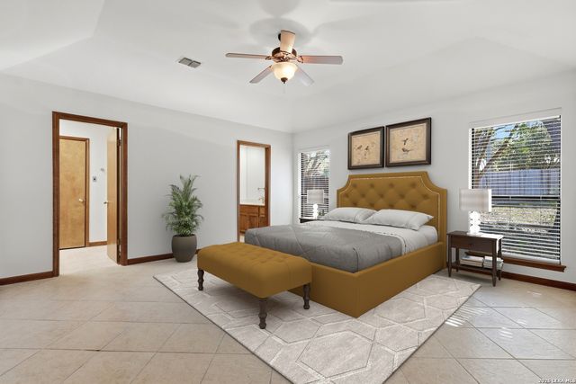 220 Lundblade Ln., Castle Hills, TX 78213