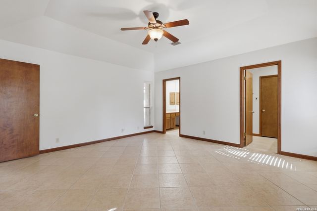 220 Lundblade Ln., Castle Hills, TX 78213