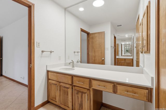 220 Lundblade Ln., Castle Hills, TX 78213