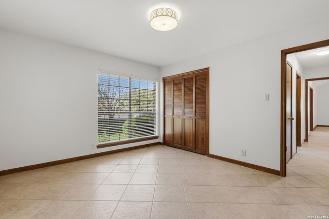 220 Lundblade Ln., Castle Hills, TX 78213