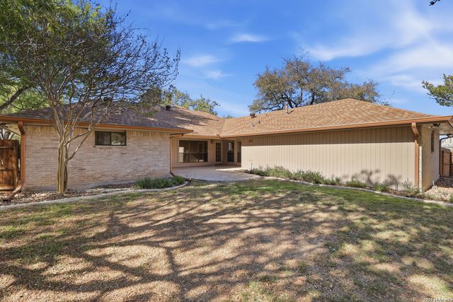 220 Lundblade Ln., Castle Hills, TX 78213