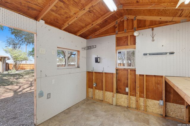 220 Lundblade Ln., Castle Hills, TX 78213