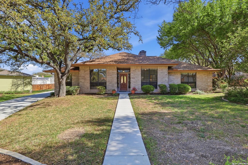220 Lundblade Ln., Castle Hills, TX 78213