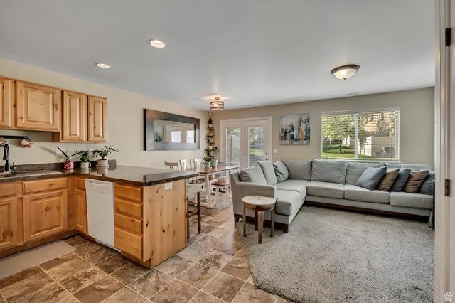 1865 E WHITETAIL WAY, Layton, UT 84040