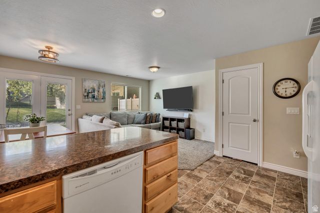 1865 E WHITETAIL WAY, Layton, UT 84040
