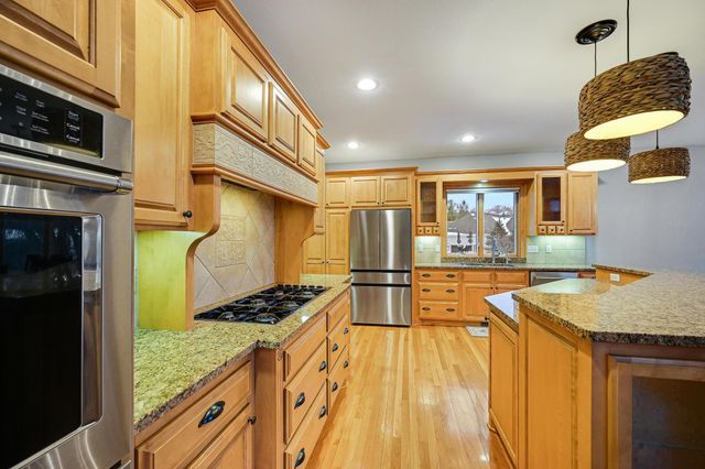 8830 Wedgemere Drive, Victoria, MN 55386