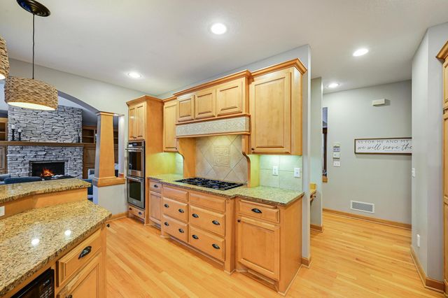 8830 Wedgemere Drive, Victoria, MN 55386