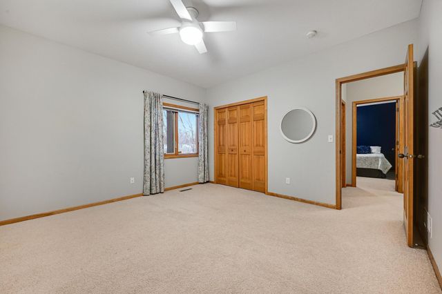 8830 Wedgemere Drive, Victoria, MN 55386