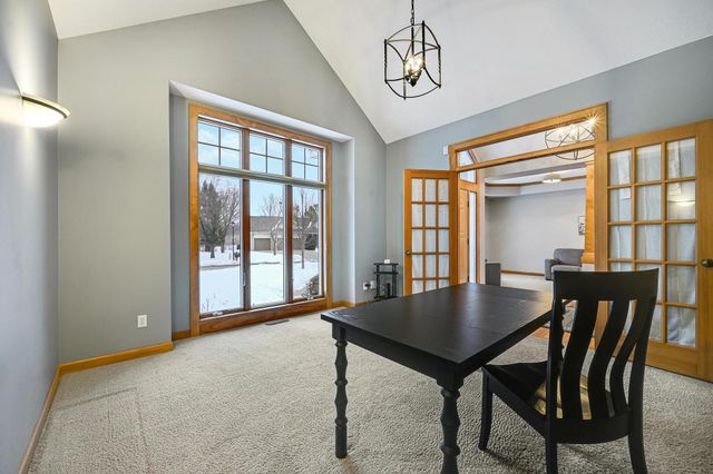 8830 Wedgemere Drive, Victoria, MN 55386