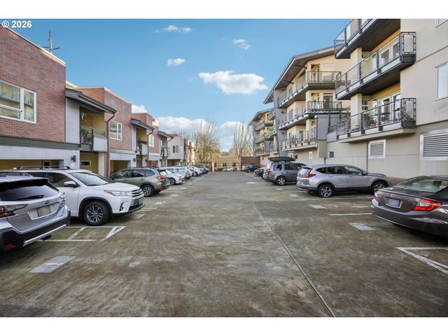 1718 Ne 11TH Ave 204, Portland, OR 97212