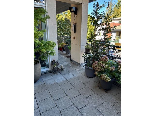 1718 Ne 11TH Ave 204, Portland, OR 97212