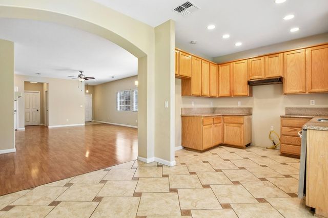 1953 Jim Casebolt Way, Sacramento, CA 95835