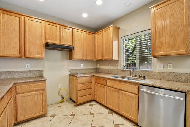 1953 Jim Casebolt Way, Sacramento, CA 95835