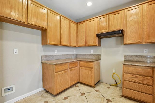 1953 Jim Casebolt Way, Sacramento, CA 95835