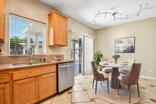 1953 Jim Casebolt Way, Sacramento, CA 95835