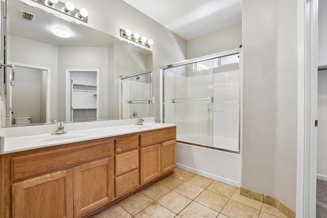 1953 Jim Casebolt Way, Sacramento, CA 95835