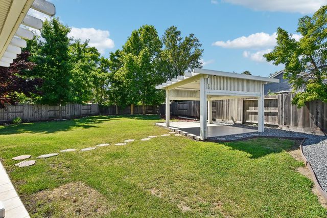 1953 Jim Casebolt Way, Sacramento, CA 95835