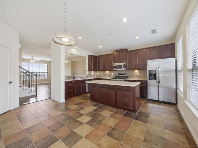 7817 Fox Horn Drive, Irving, TX 75063