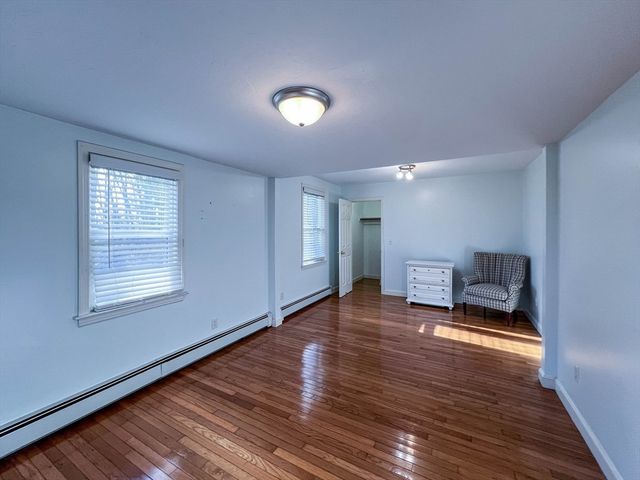 56 Rockridge Rd, Framingham, MA 01702