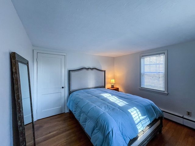 56 Rockridge Rd, Framingham, MA 01702