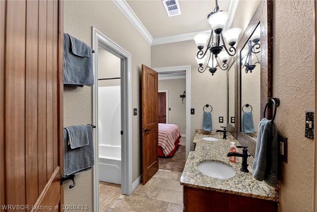 8915 S 12th Street, Fort Smith, AR 72908