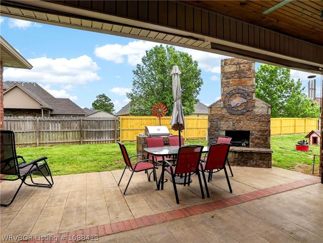 8915 S 12th Street, Fort Smith, AR 72908